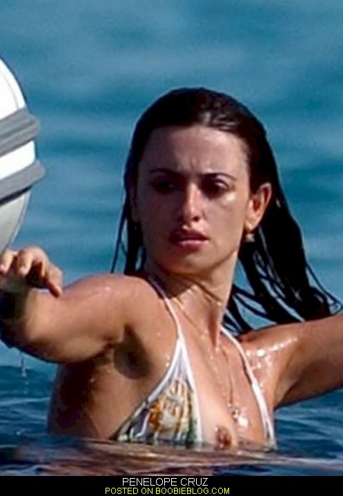 Penelope Cruz Nipple Slip August 28th 2006