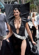 Adrianne Curry cosplay