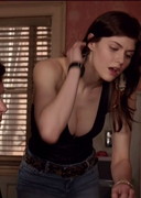 Alexandra Daddario cleavage