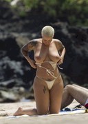 Amber Rose topless