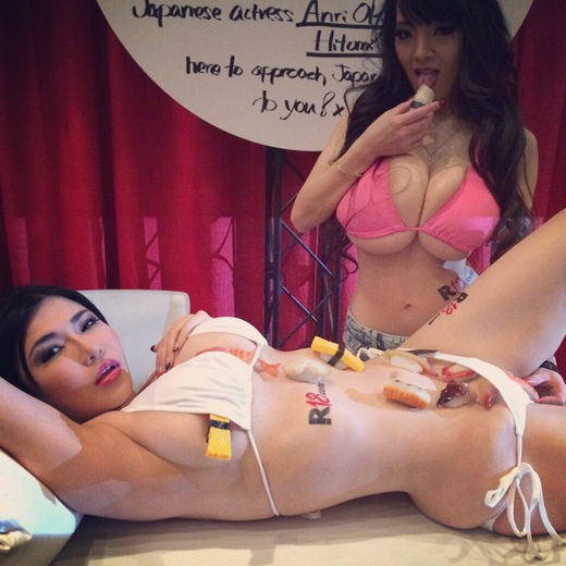 Anri Okita at the AVN show