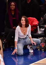 Bella Hadid cleavage