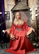 Brandi Love as Cersei