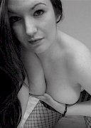 Curvy cam babe Camerella