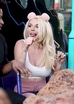 Courtney Stodden nip slip