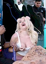 Courtney Stodden nip slip