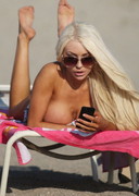 Courtney Stodden topless