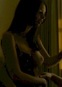 Emily Ratajkowski topless in Gone Girl