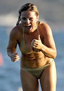 Geri Halliwell bikini pokies