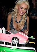 Holly Madison sexy cleavage