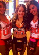 Hooters Girls