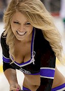 Busty Ice Girls