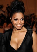 Janet Jackson mega cleavage
