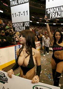 Jenn Kaelin at Philly Wingbowl
