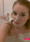 Jess Davies takes a bath