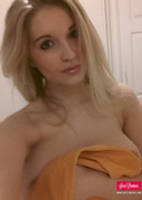 Jess Davies takes a bath