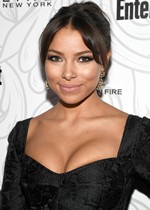 Jessica Parker Kennedy cleavage