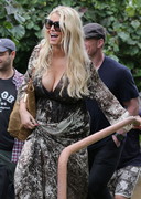 Jessica Simpson cleavage