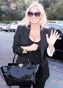 Jessica Simpson cleavage