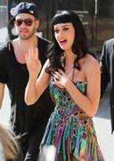 Katy Perrys cleavage for the kids