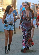 Kelly Brook cleavage at Coachella