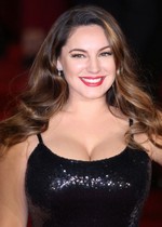 Kelly Brook cleavage