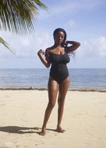 Big ebony boobs at the beach