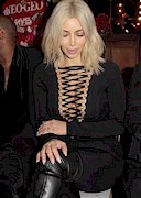 Kim Kardashian goes blonde