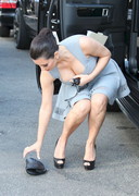 Kim kardashian bending over