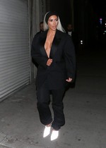 Kim Kardashian braless cleavage