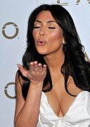 Kim Kardashian has royal cleavage