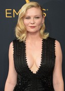 Kirsten Dunst cleavage