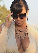 Lisa Ann cleavage