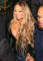 Mariah Carey cleavage