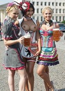 Micaela Schaefer topless Oktoberfest