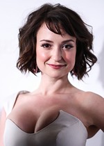 Milana Vayntrub cleavage