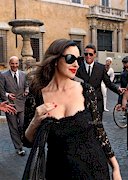 Monica Bellucci got big boobs