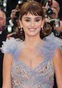 Penelope Cruz cleavage