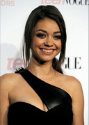 Sarah Hyland cleavage