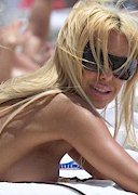 Shauna Sand and Taylor Wayne at the beach