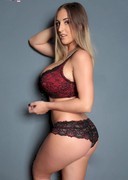 Big boob babe in her underwear