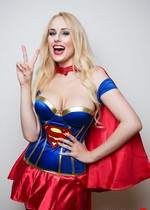 Supergirl XXX cosplay