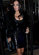 Tamara Ecclestone cleavage