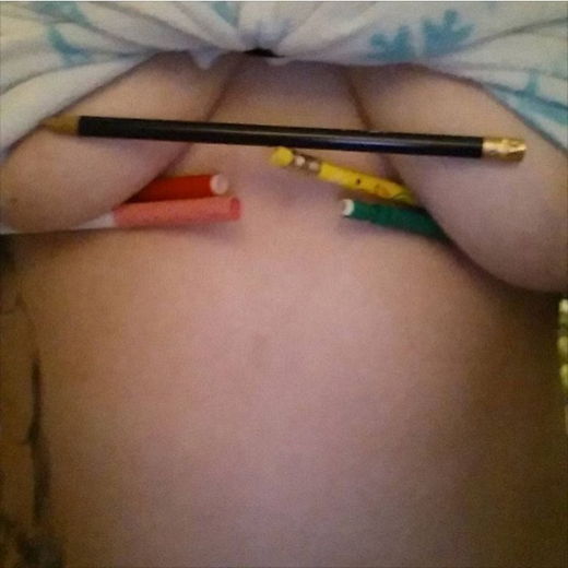 Underboob pen challenge