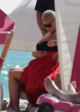 Amber Rose at beach