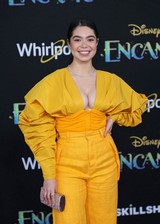 Aulii Cravalho cleavage