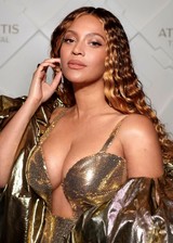Beyonce big boobs