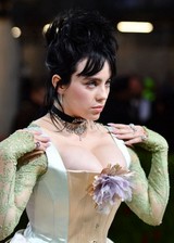 Billie Eilish big boobs at 2022 Met Gala