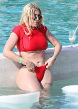 Chloe Ferry pokies