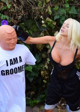 Courtney Stodden boxing